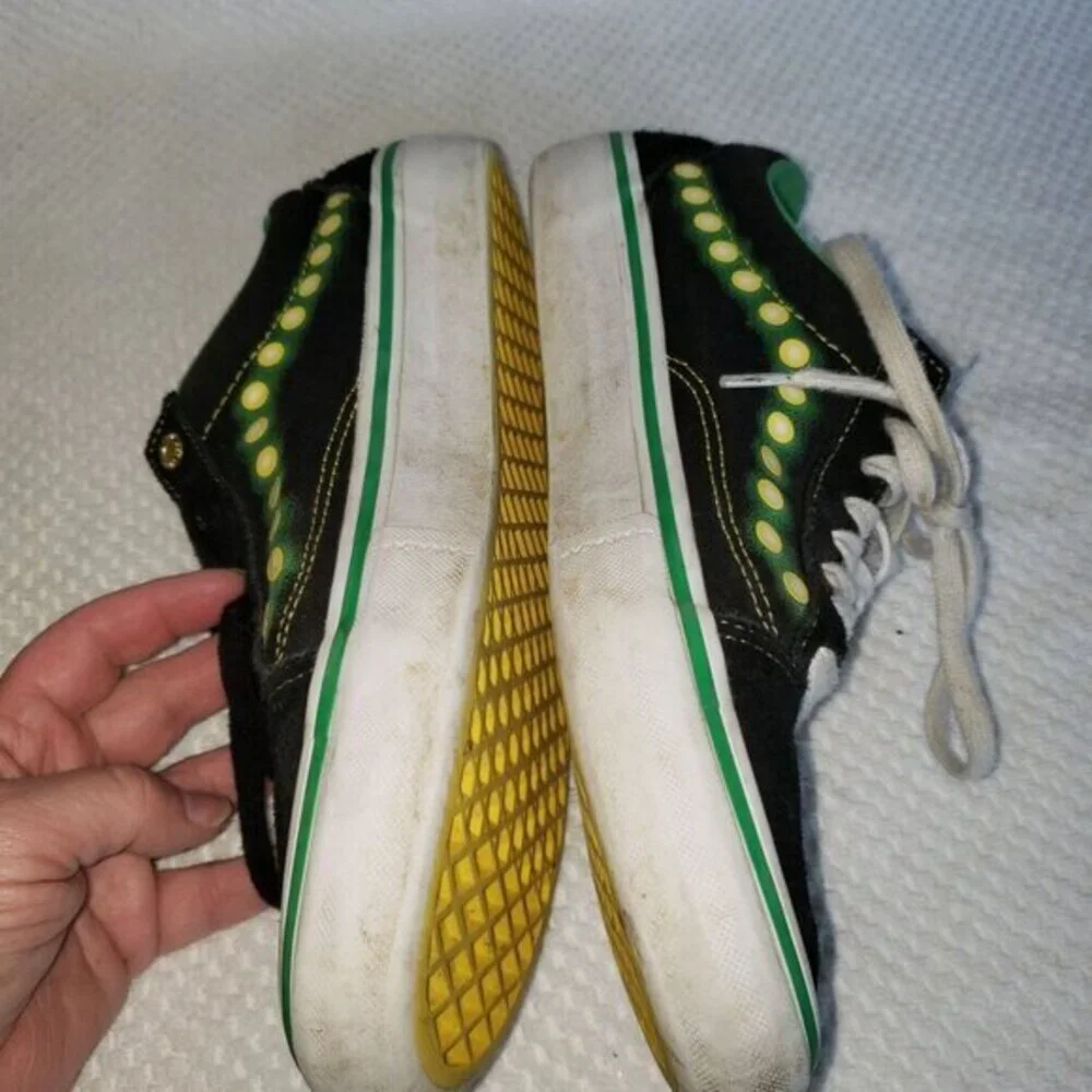 Vans Shake Junt Old Skool Mens Low‎ Top Sneakers Shoes Size 8.5 Black Green